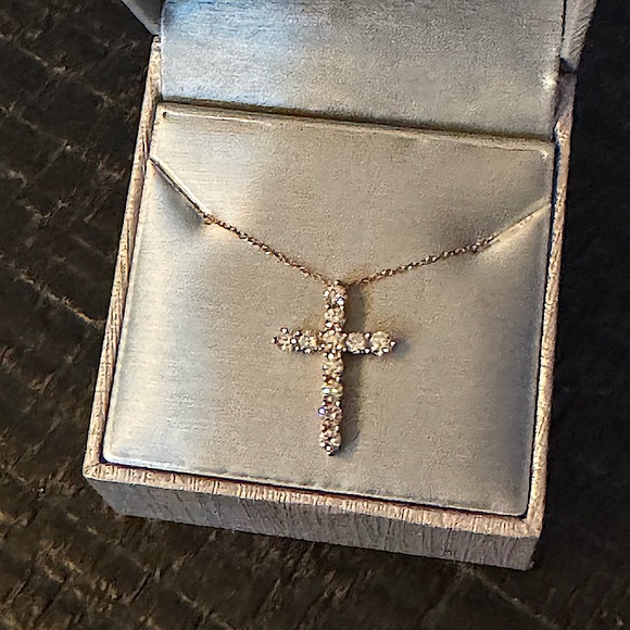 Zales Diamond and Rose Gold necklace - Picture 1 of 4